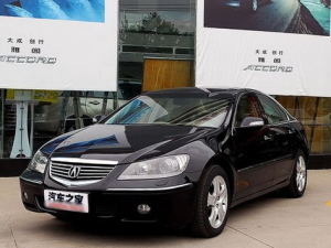 Acura RL Седан 09.2004 - 02.2008