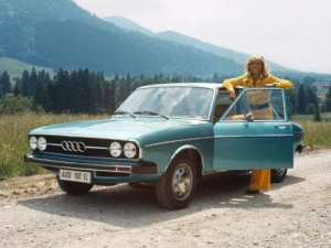 Audi 100 (C1) Седан 09.1973 - 07.1976