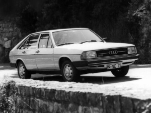 Audi 100 (C2) Лифтбек 09.1977 - 07.1979