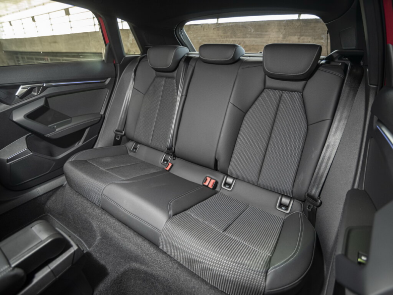 AUDI A3 A3 4 поколение Хэтчбек 5 дв., Гибрид, 8Y