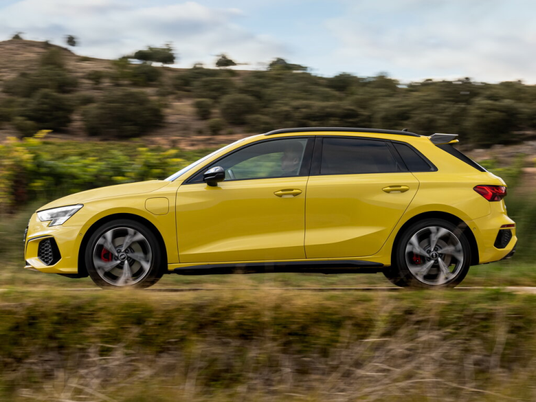 AUDI A3 A3 4 поколение Хэтчбек 5 дв., Гибрид, 8Y