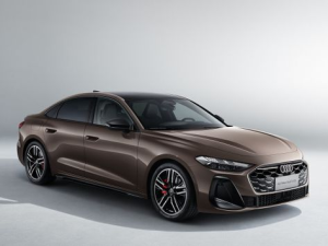 Audi A5L (B10) Седан, Гибрид 08.2025 -  н.в.