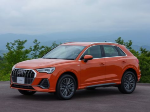 Audi Q3 (F3) Джип/SUV 5 дв., Гибрид 08.2020 -  н.в.