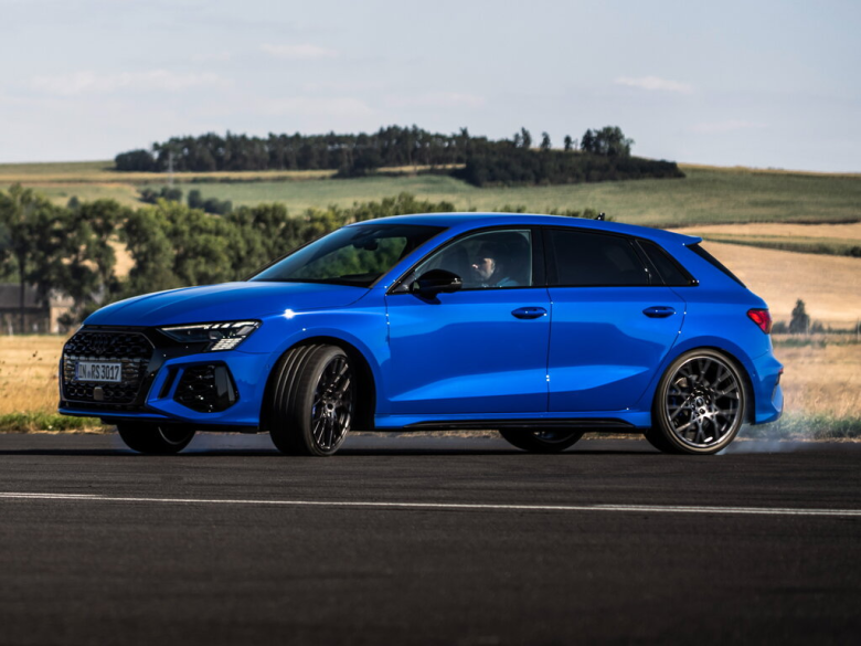 AUDI RS3 RS3 4 поколение Хэтчбек 5 дв., 8Y