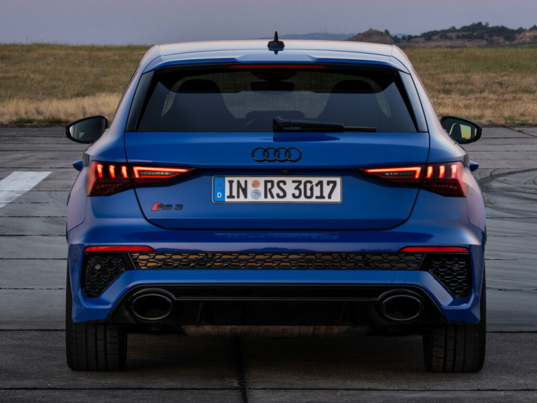 AUDI RS3 RS3 4 поколение Хэтчбек 5 дв., 8Y