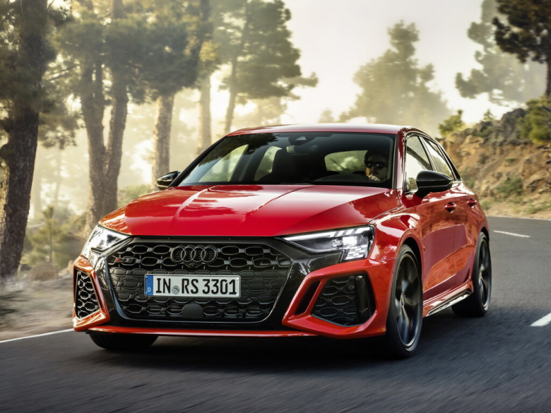 AUDI RS3 RS3 4 поколение Хэтчбек 5 дв., 8Y