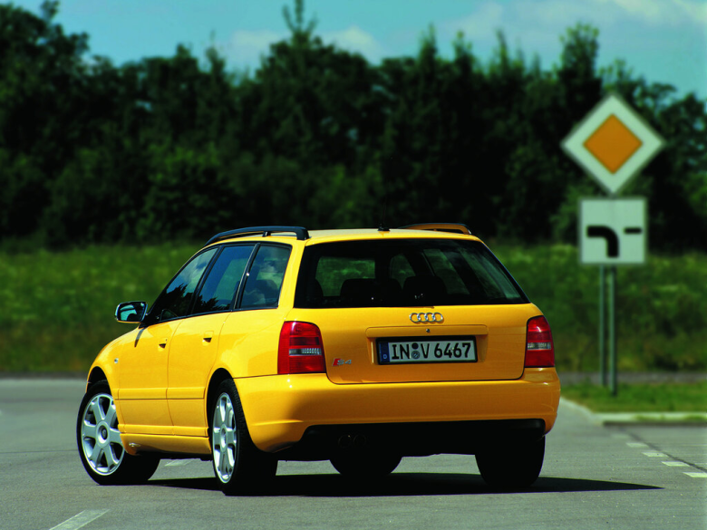 AUDI S4 S4 2 поколение Универсал, 8D5