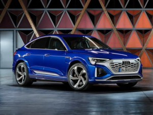Audi SQ8 Sportback e-tron Джип/SUV 5 дв. 12.2022 -  н.в.