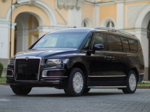 Aurus Арсенал (ЕМП-4125) Минивэн, Гибрид 05.2018 -  н.в.