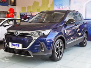 BAIC BJEV EX5 Джип/SUV 5 дв. 01.2019 - 12.2023