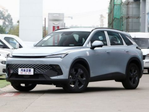 BAIC Rubics Cube Джип/SUV 5 дв. 07.2022 - 06.2025