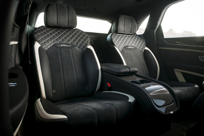 BENTLEY BENTAYGA PHEV BENTAYGA PHEV 1 поколение, рестайлинг Джип/SUV 5 дв., Гибрид, 4V1