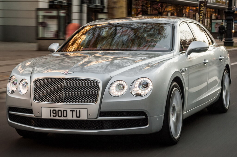 BENTLEY FLYING SPUR PLUG-IN HYBRID HY FLYING SPUR PLUG-IN HYBRID HY 2 поколение Седан, 4W1