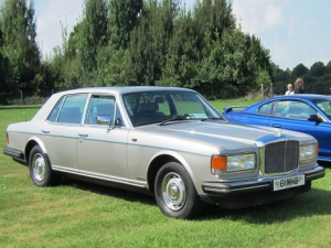 Bentley Eight Седан 03.1984 - 06.1988