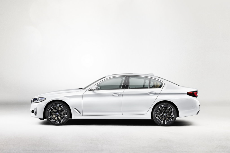 BMW 5 Series 5 Series 7 поколение, рестайлинг Седан, G30