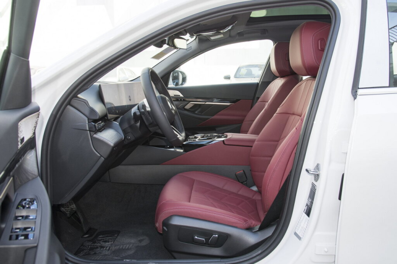 BMW 5 Series 5 Series 8 поколение Седан, G68