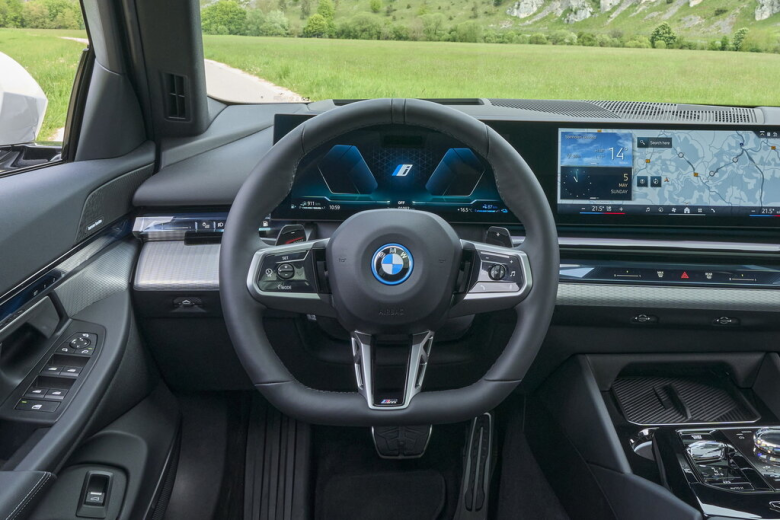 BMW 5 Series 5 Series 8 поколение Универсал, Гибрид, G61