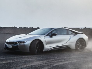 BMW i8 (I12) Купе, Гибрид 12.2017 - 05.2020