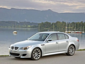 BMW M5 (E60) Седан 01.2005 - 07.2010