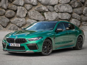 BMW M8 (F93) Седан 01.2022 -  н.в.