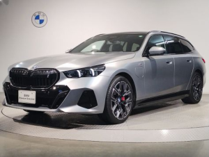 BMW i5 Универсал 02.2024 -  н.в.
