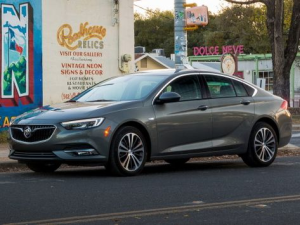 Buick Regal Лифтбек 04.2017 - 03.2020