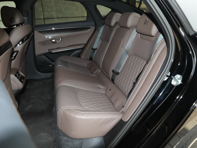 BYD HAN HAN 1 поколение Седан, 