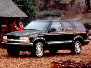 Chevrolet Blazer S-10 Джип/SUV 5 дв. 07.1997 - 06.2000