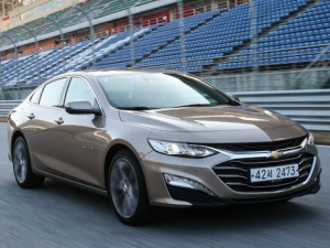 Chevrolet Malibu Седан, Гибрид 04.2018 - 03.2023