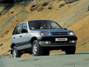 Chevrolet Niva Джип/SUV 5 дв. 08.1998 - 03.2009