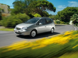 Chevrolet Rezzo Минивэн 10.2004 - 08.2008