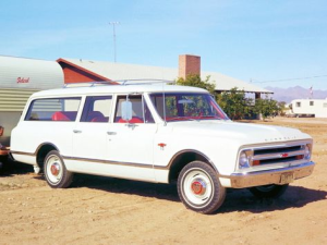 Chevrolet Suburban Джип/SUV 5 дв. 09.1966 - 09.1967