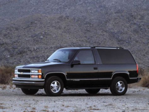 Chevrolet Tahoe (GMT400) Джип/SUV 3 дв. 09.1995 - 12.2000