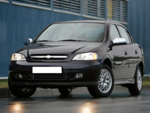Chevrolet Viva Седан 09.2004 - 09.2008