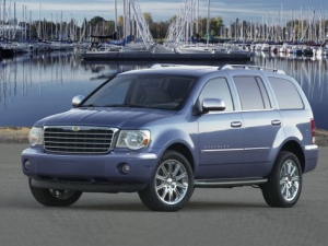 Chrysler Aspen Джип/SUV 5 дв. 01.2006 - 12.2008