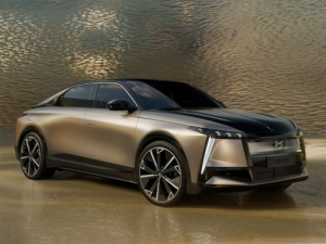 Citroen DS N°8 Джип/SUV 5 дв. 12.2024 -  н.в.