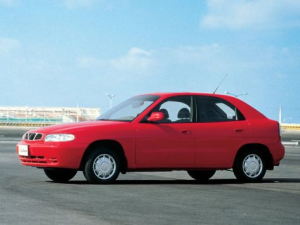 Daewoo Nubira (J100) Хэтчбек 5 дв. 02.1997 - 03.1999