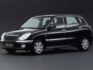Daihatsu Sirion (M100) Хэтчбек 5 дв. 12.2001 - 07.2004