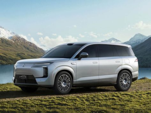 Denza N8L Джип/SUV 5 дв., Гибрид 05.2025 -  н.в.