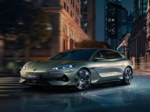 Denza Z9 GT Универсал, Гибрид 04.2024 -  н.в.