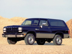 Dodge Ramcharger Джип/SUV 3 дв. 08.1990 - 07.1993