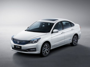 Dongfeng Aeolus E70 Седан 04.2017 - 08.2019
