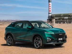 Dongfeng Aeolus Haohan Джип/SUV 5 дв., Гибрид 04.2023 -  н.в.
