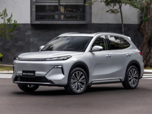 Geely EX5 EM-i Джип/SUV 5 дв., Гибрид 09.2025 -  н.в.