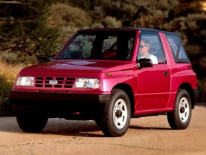 Geo Tracker Джип/SUV 3 дв. 10.1988 - 07.1997