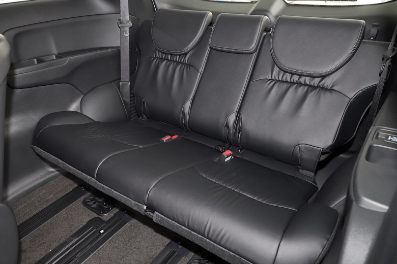 HONDA Elysion Elysion 2 поколение, рестайлинг Минивэн, Гибрид, 