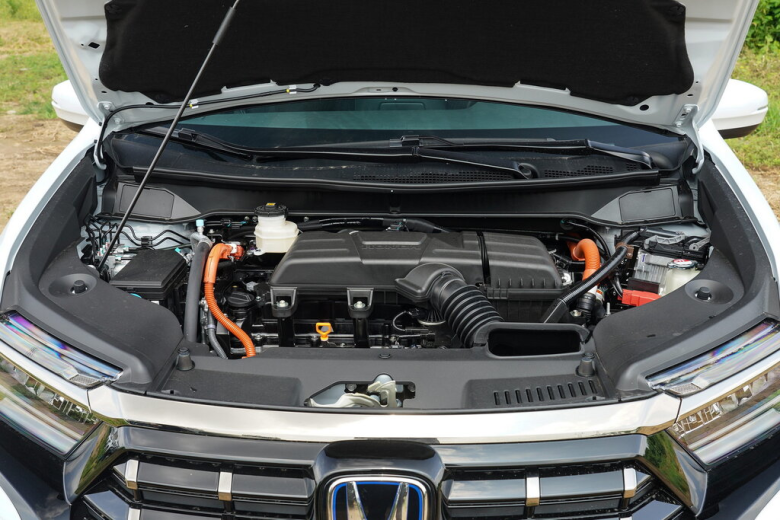 HONDA Elysion Elysion 2 поколение, 2-й рестайлинг Минивэн, Гибрид, 