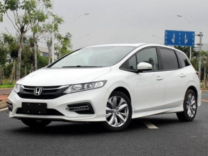 Honda Jade Минивэн 01.2017 - 06.2020