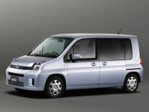 Honda Mobilio Минивэн 01.2004 - 04.2008