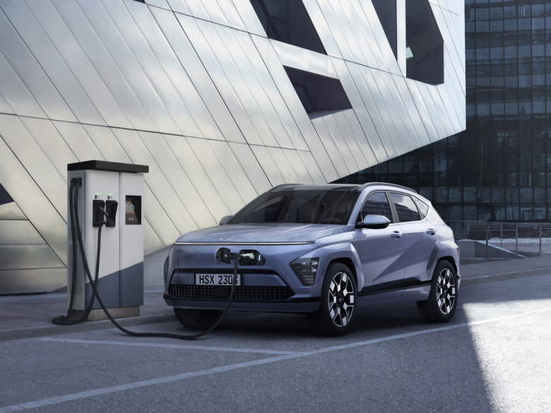 HYUNDAI Kona Kona 2 поколение Джип/SUV 5 дв., Гибрид, SX2